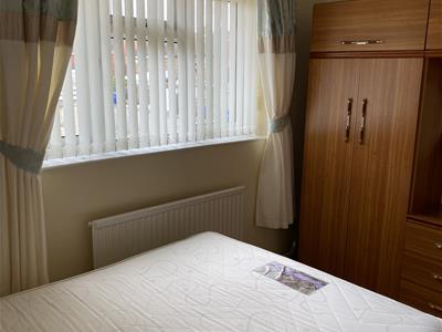 Bedroom no.2 rear double: